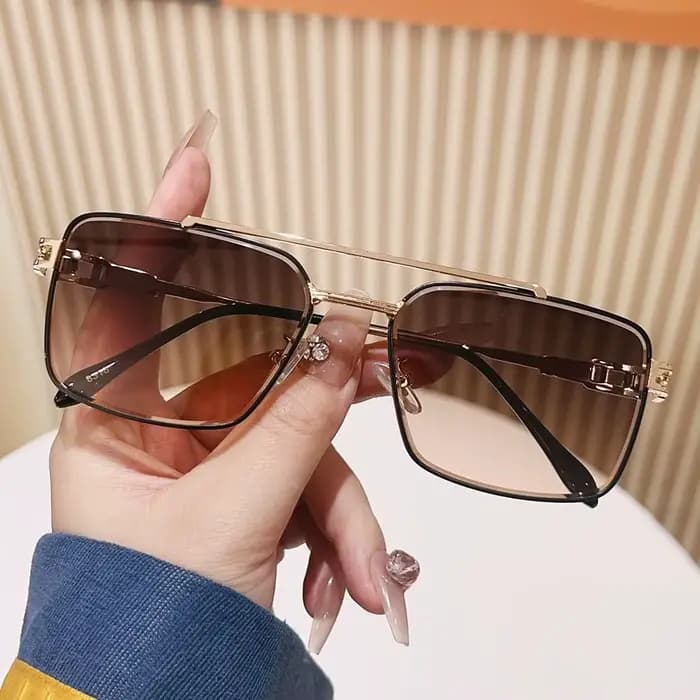 Lunettes de soleil tendance à double pont et bords coupés