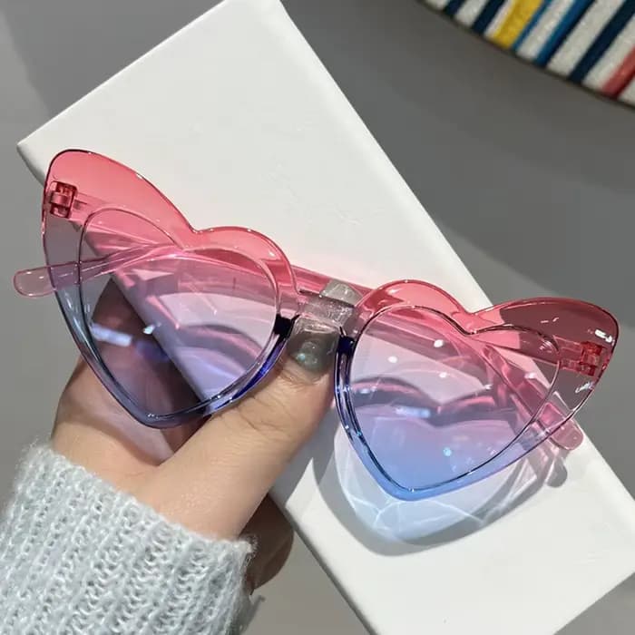Lunettes de soleil en forme de cœur pour femmes