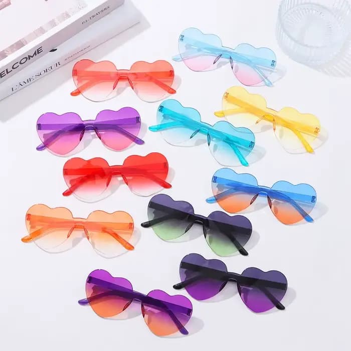 Lunettes de soleil colorées en forme de cœur pour adultes