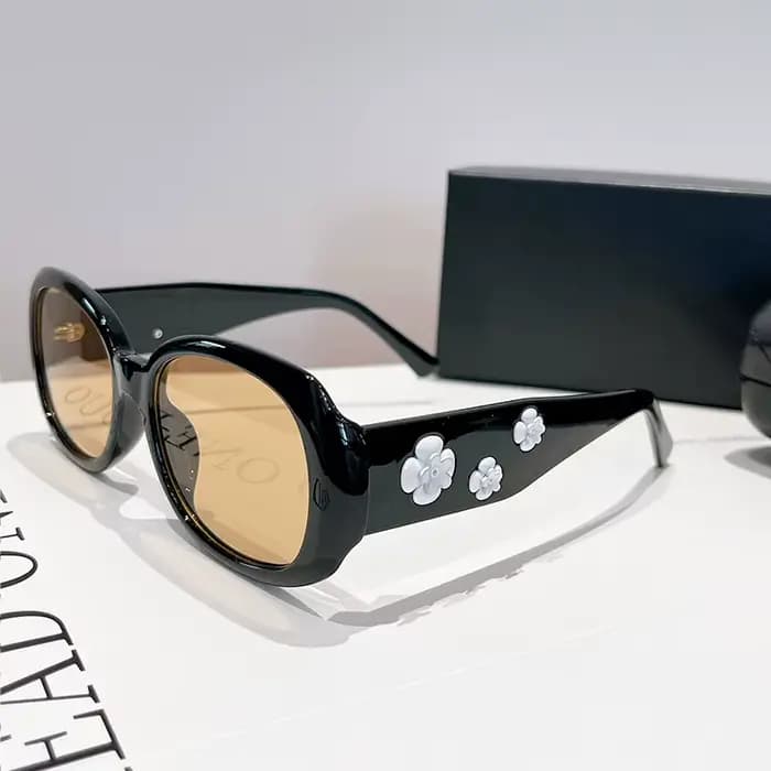 Nouvelles Lunettes de Soleil Ovales Vintage Camélia pour Femme UV400