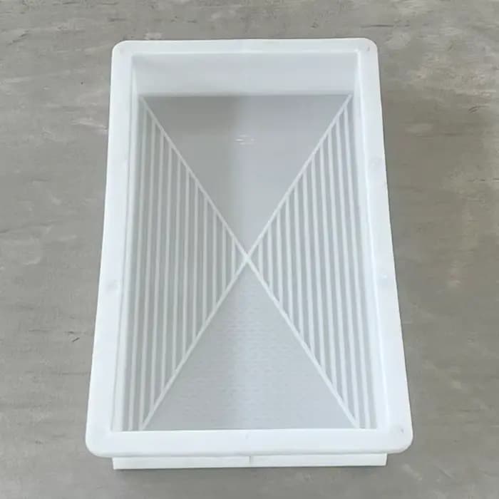 Moule en plastique antidérapant pour la production de dalles de pavage carrées, de carreaux de jardin, de carreaux d'art antique et de carreaux de sol en béton pour cour - 1 pièce