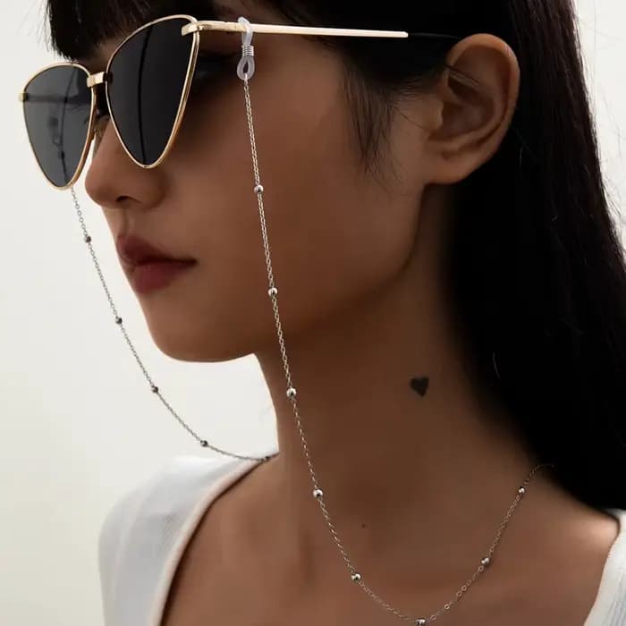 Nouvelle chaîne de lunettes