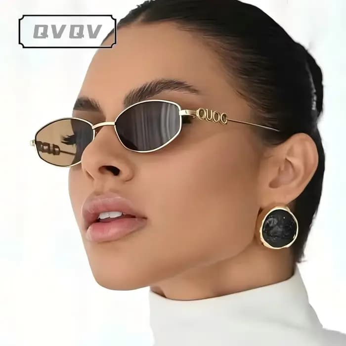Lunettes de soleil de luxe en métal avec lettres