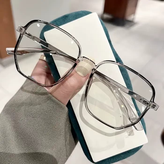 Nouvelles lunettes élégantes pour femmes