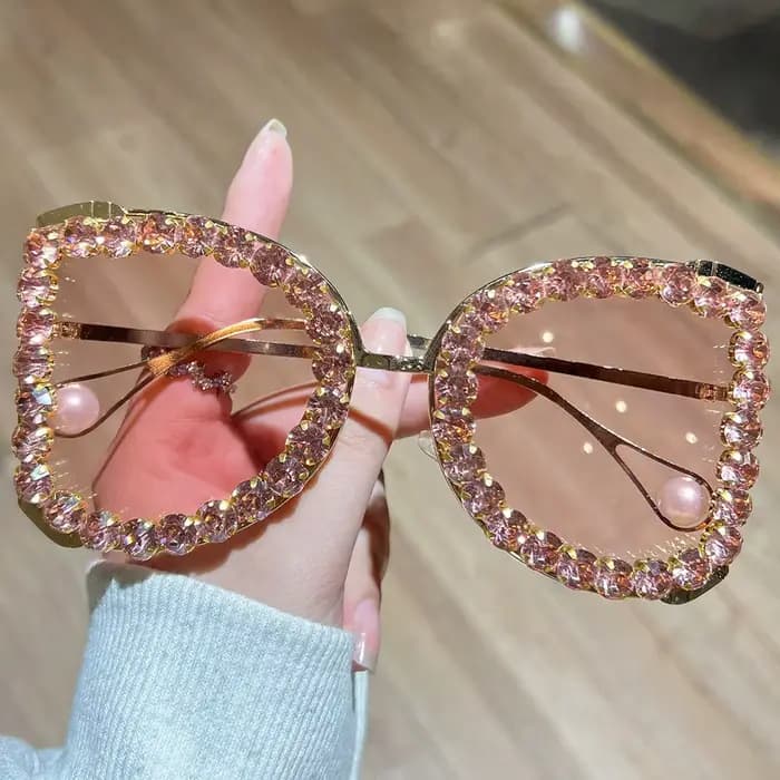 Lunettes de soleil pour femmes, nouvelle monture surdimensionnée en forme de papillon avec incrustat