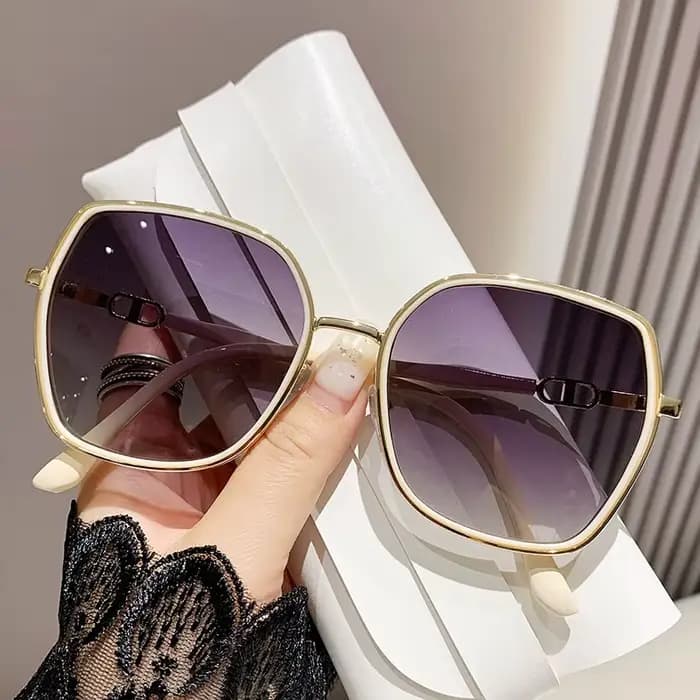 Lunettes de soleil à bord brillant pour femmes