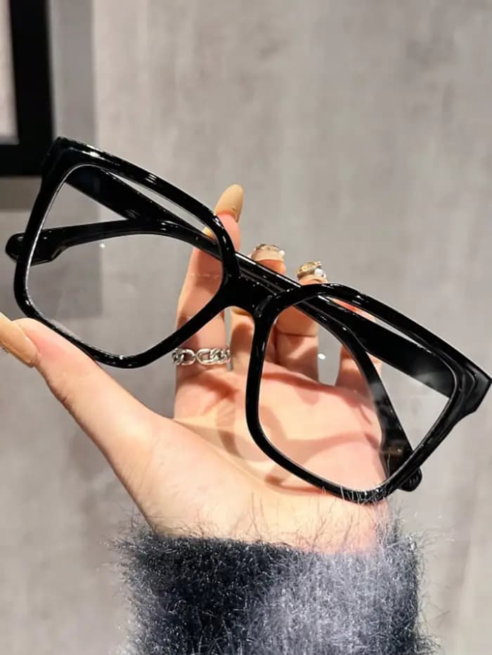 Lunettes géométriques élégantes