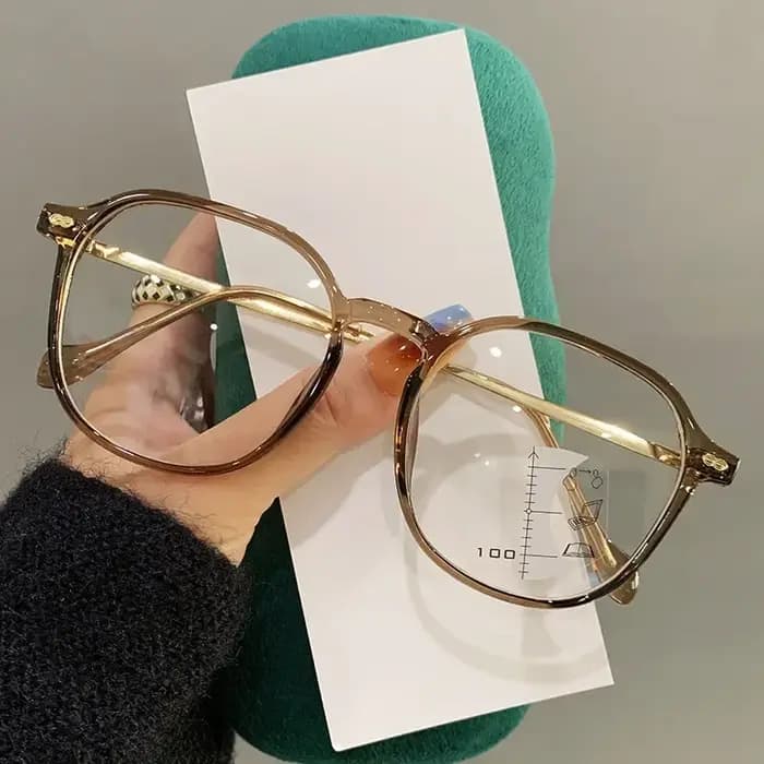 Lunettes de presbytie à grande monture pour un usage proche et lointain