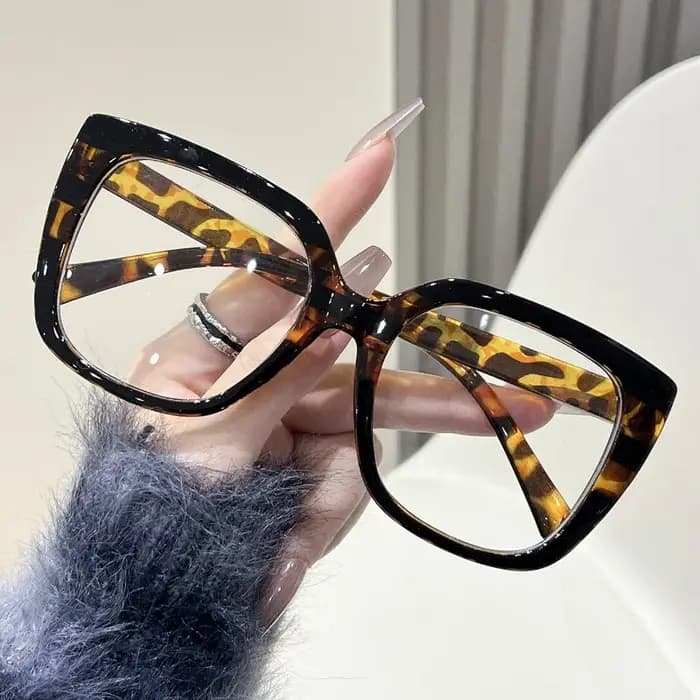 Lunettes de soleil œil de chat esthétiques littéraires pour femmes, grandes lunettes de soleil carrées rétro, lentille transparente zéro puissance pour femmes, accessoires lunettes