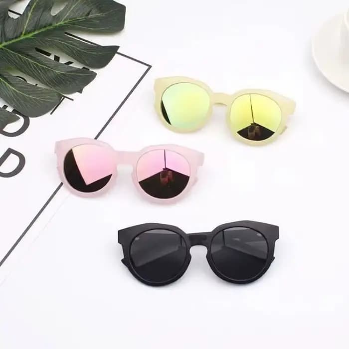 Nouvelles lunettes de soleil pour enfants