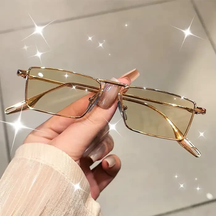 Lunettes de soleil rétro années 90