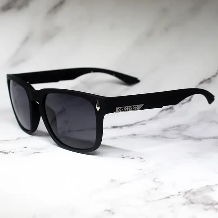 GEUSSKISR flambant neuf lunettes de soleil hommes femmes UV400