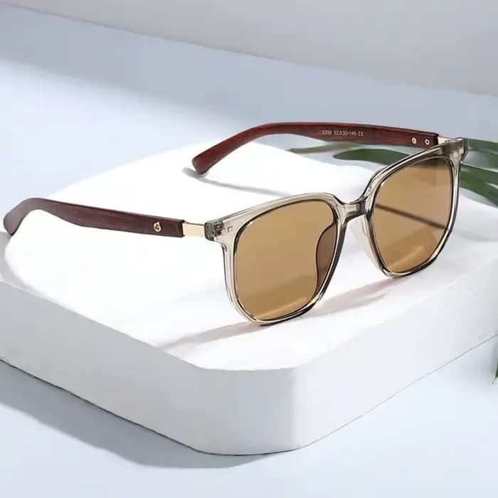 Lunettes de soleil carrées tendance