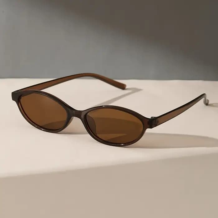 Lunettes à monture ovale en plastique pour femmes