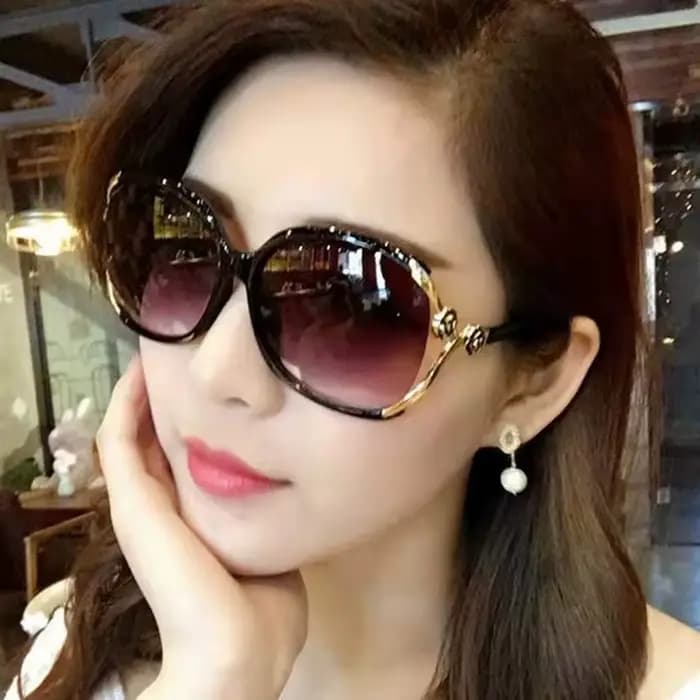 Lunettes 2021 lunettes de soleil femmes mode grand cadre tendance rose lunettes décoratives