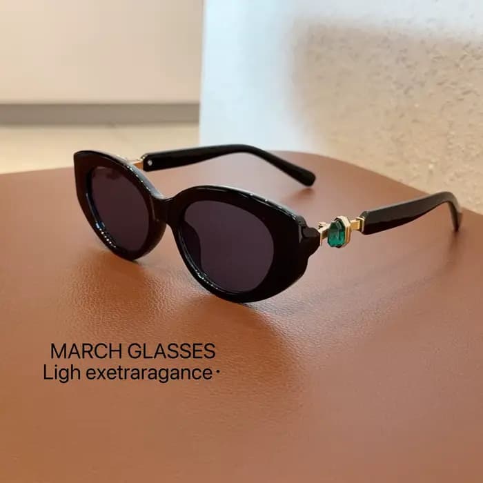 Petites lunettes De soleil œil De chat pour femmes, tendance, UV400, pour l'extérieur, avec diamant