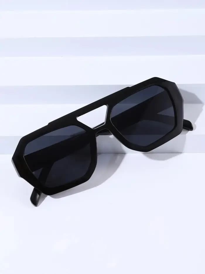 Lunettes de soleil irrégulières à double faisceau transfrontalier européennes et américaines 2023 Nouvelles lunettes de soleil rétro personnalisées populaires sur l'intérieur