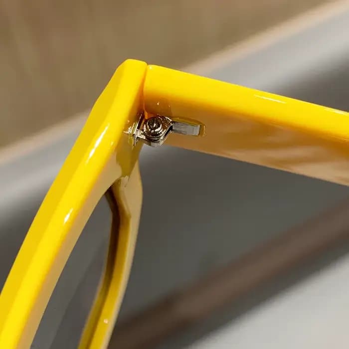 1 paire de lunettes de soleil pour femmes
