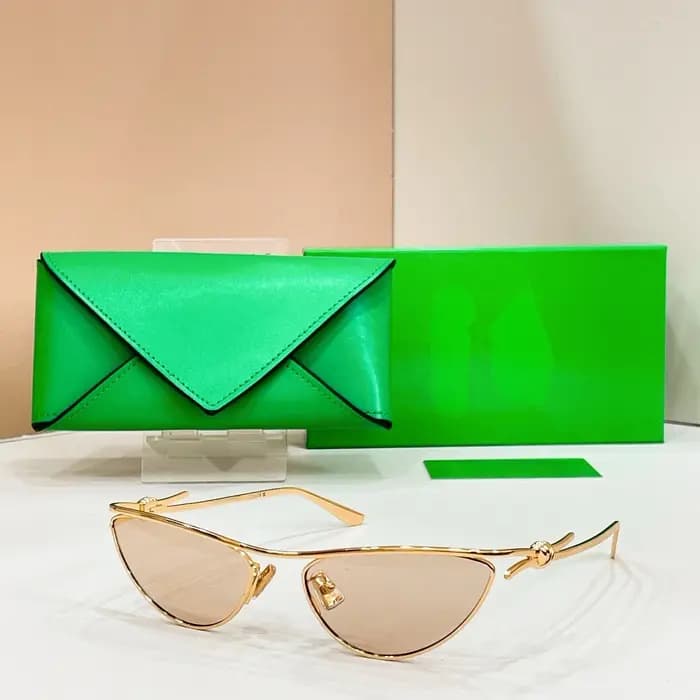 Lunettes de soleil artisanales de luxe 2890S Nouveauté 2026 Durables CAT EYE Sans Vis Lunette Soleil Femme Alliage Luxe Tendance Lunettes de soleil Homme