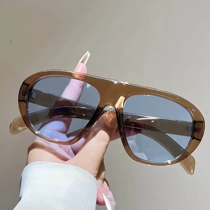 Lunettes de soleil ovales vintage dégradées rouge-bleu pour femmes