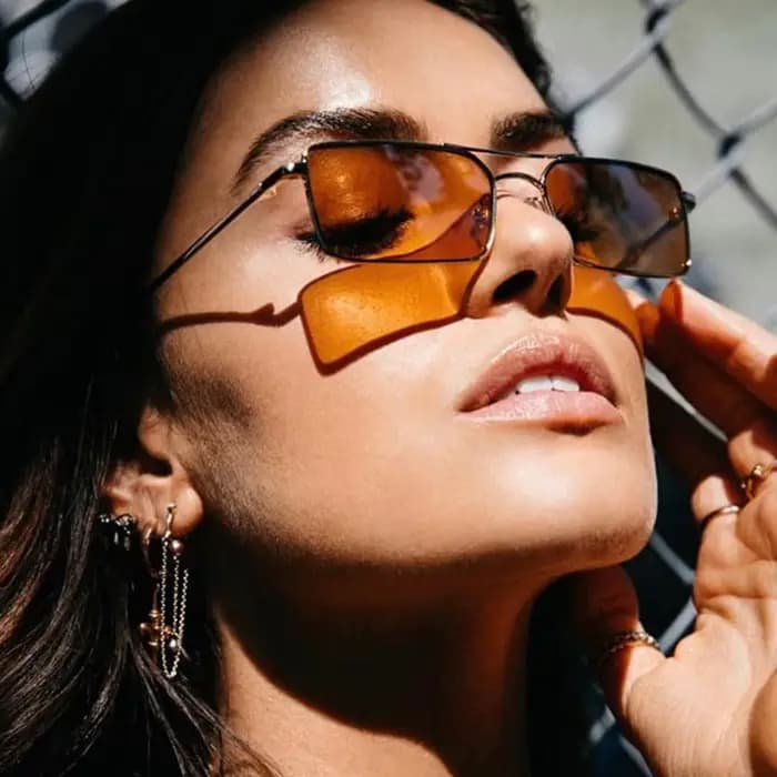 Lunettes de soleil rétro années 90