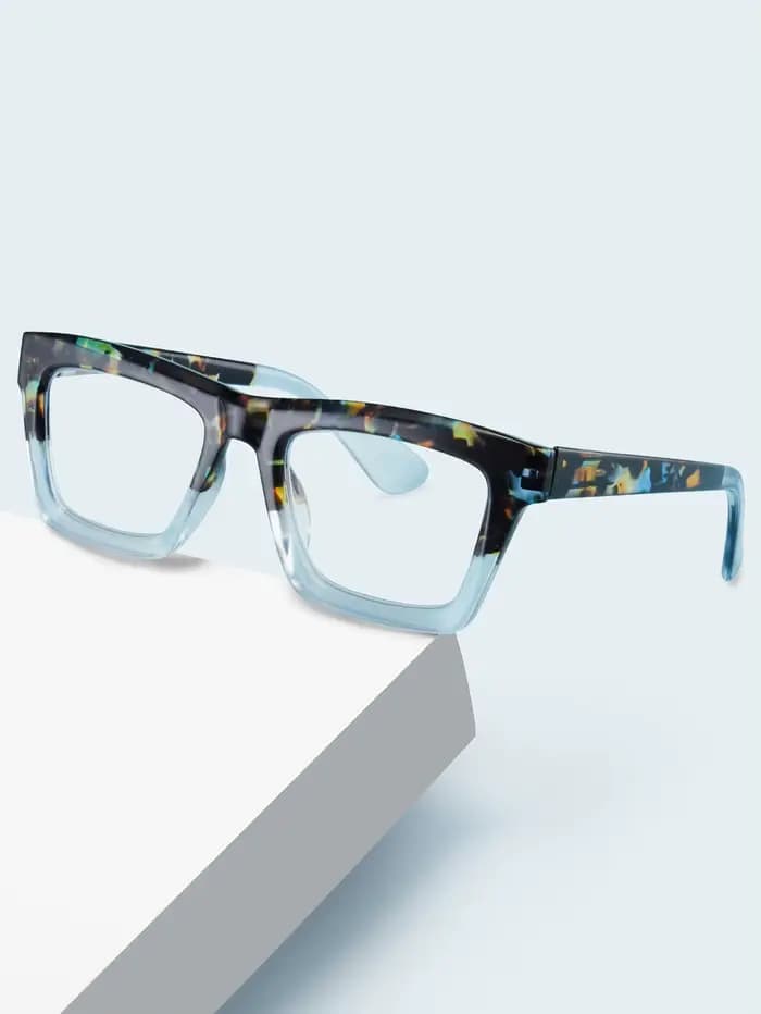 Trois paires de lunettes de lecture élégantes et confortables à monture large