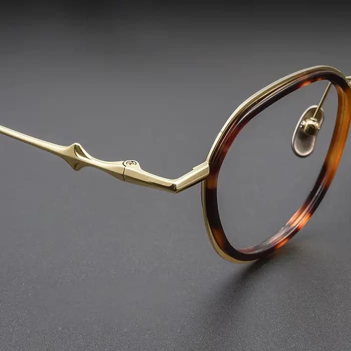 Lunettes en acétate + purTitannium faites à la main