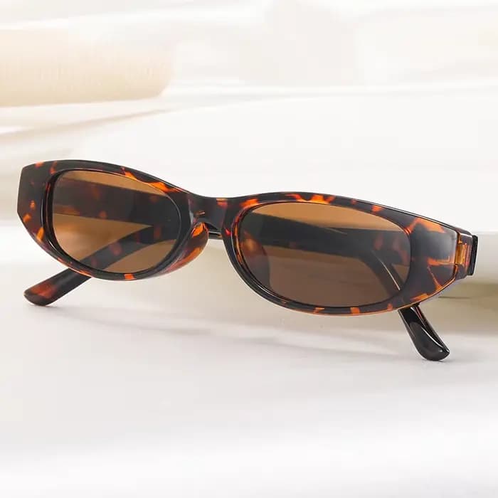 Lunettes de soleil œil de chat mignonnes à petite monture pour femmes