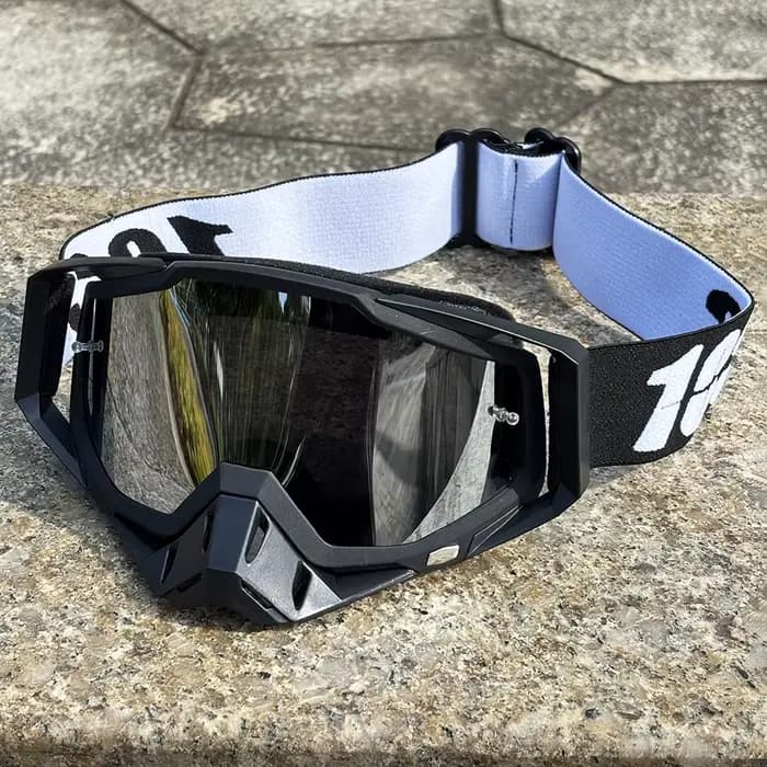 100 lunettes tout-terrain